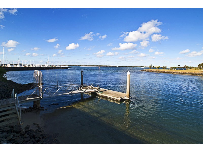 Level 15 15a-5 Bayview Street, Runaway Bay QLD 4216