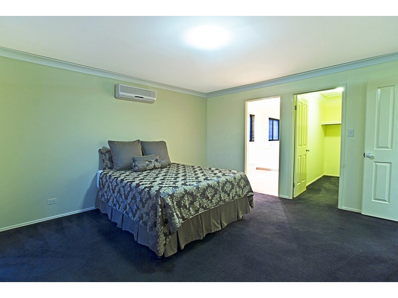 89 Highcrest Circuit, Molendinar QLD 4214