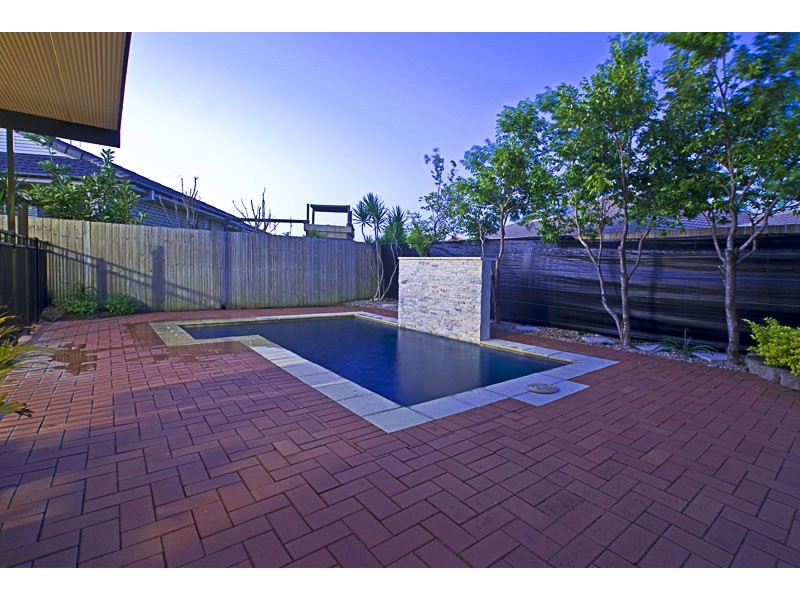 89 Highcrest Circuit, Molendinar QLD 4214