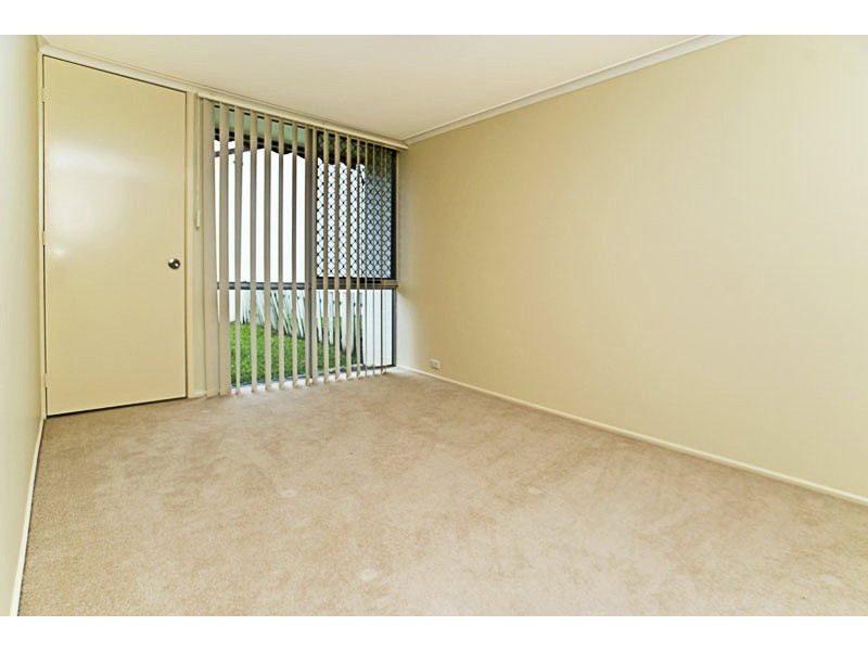 33-4 Beryl Street, Southport QLD 4215