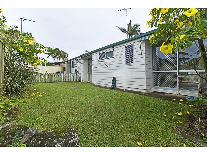 33-4 Beryl Street, Southport QLD 4215