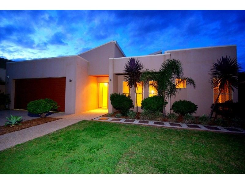 71 East Quay Drive, Biggera Waters QLD 4216