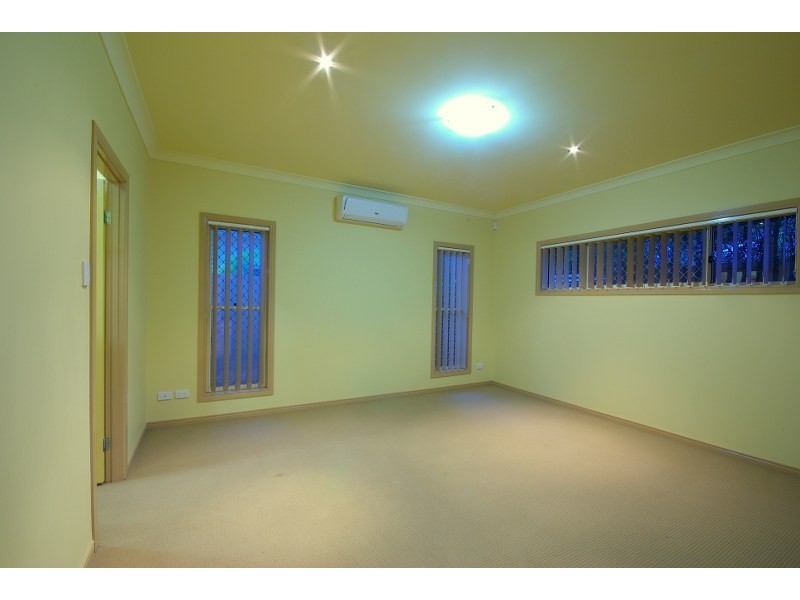 71 East Quay Drive, Biggera Waters QLD 4216