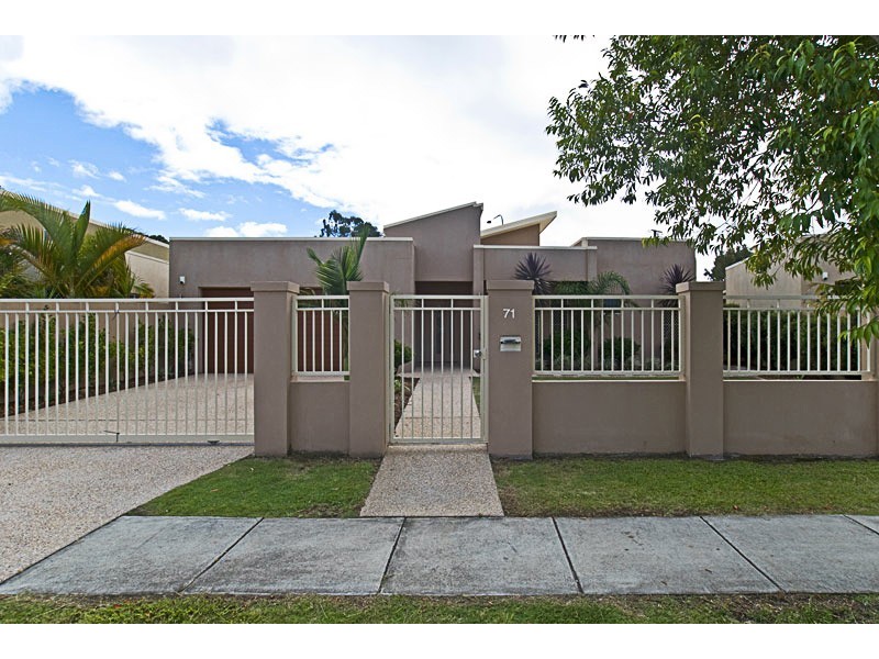71 East Quay Drive, Biggera Waters QLD 4216