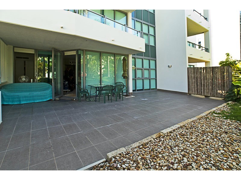2P/28 Bayview Street, Runaway Bay QLD 4216