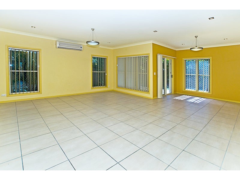 143 Lae Drive, Runaway Bay QLD 4216