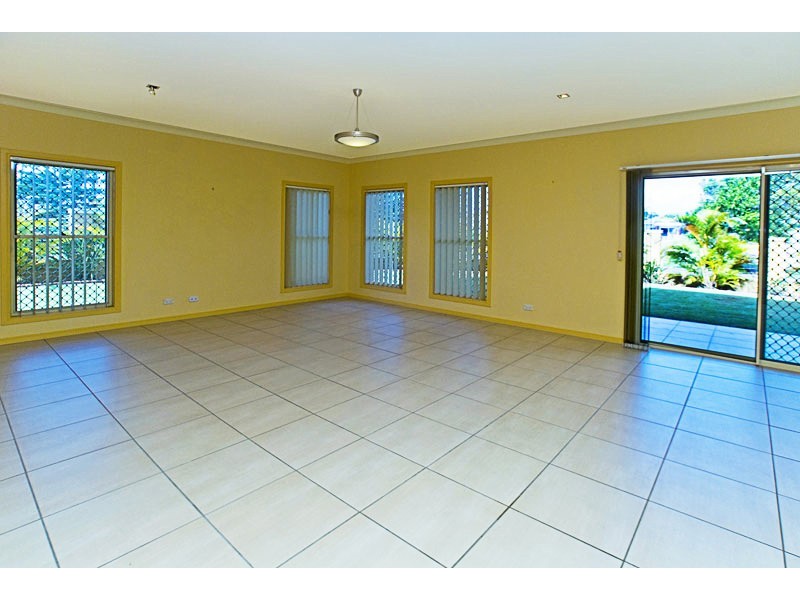 143 Lae Drive, Runaway Bay QLD 4216