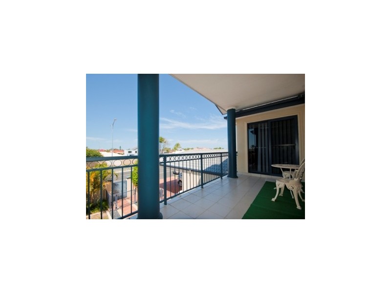 34 Oxley Drive, Paradise Point QLD 4216