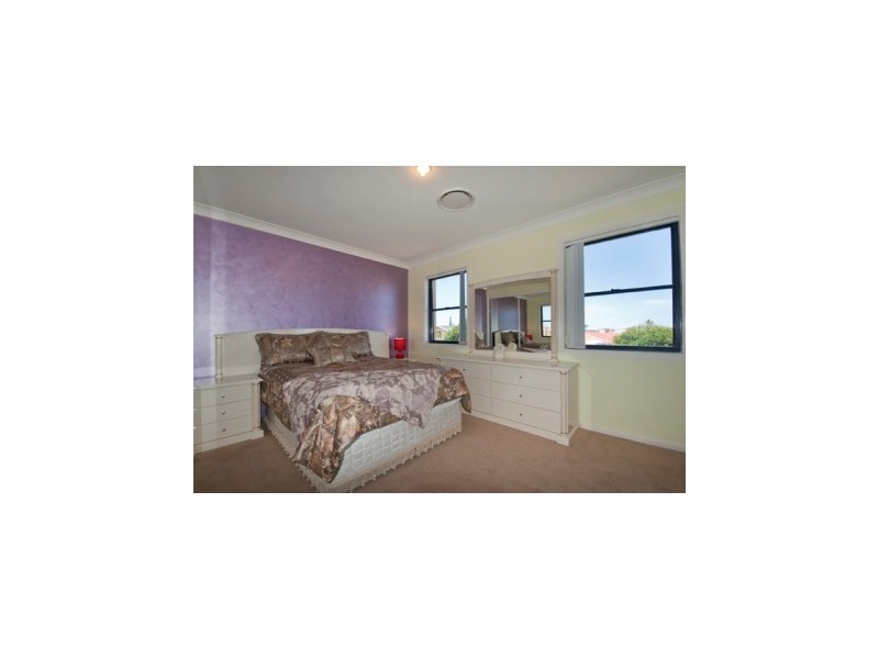 34 Oxley Drive, Paradise Point QLD 4216