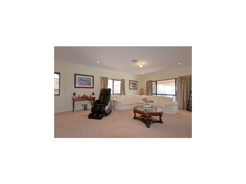 34 Oxley Drive, Paradise Point QLD 4216