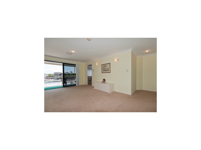34 Oxley Drive, Paradise Point QLD 4216