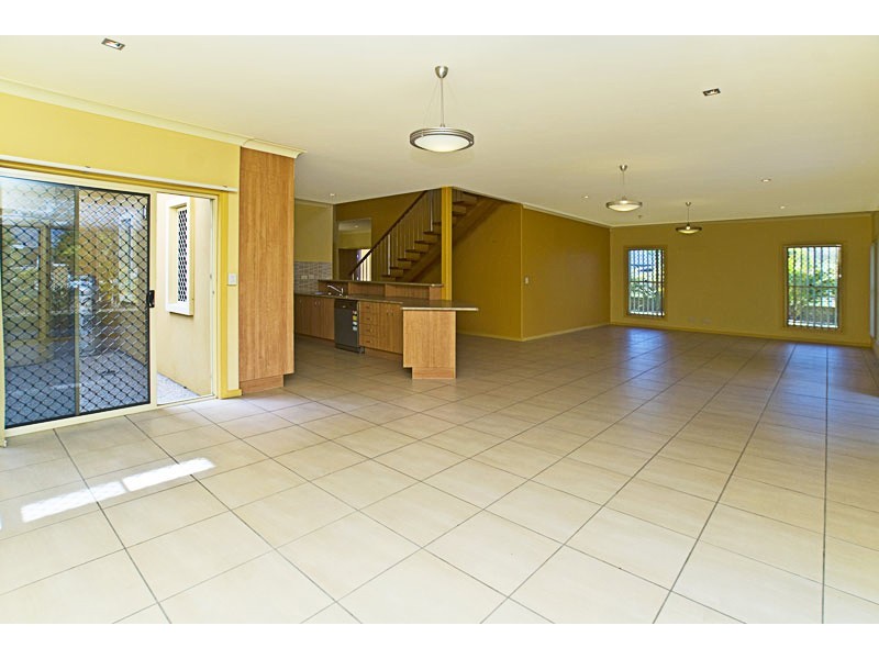 143 Lae Drive, Runaway Bay QLD 4216