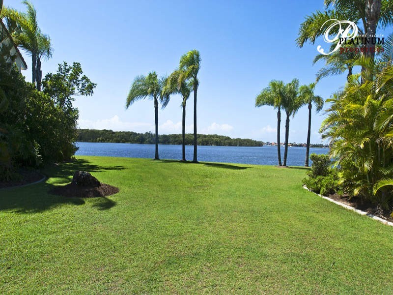 Hope Island QLD 4212