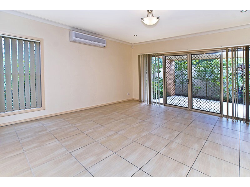79 East Quay Road, Biggera Waters QLD 4216