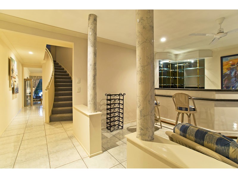 22-3 Lee Road, Runaway Bay QLD 4216