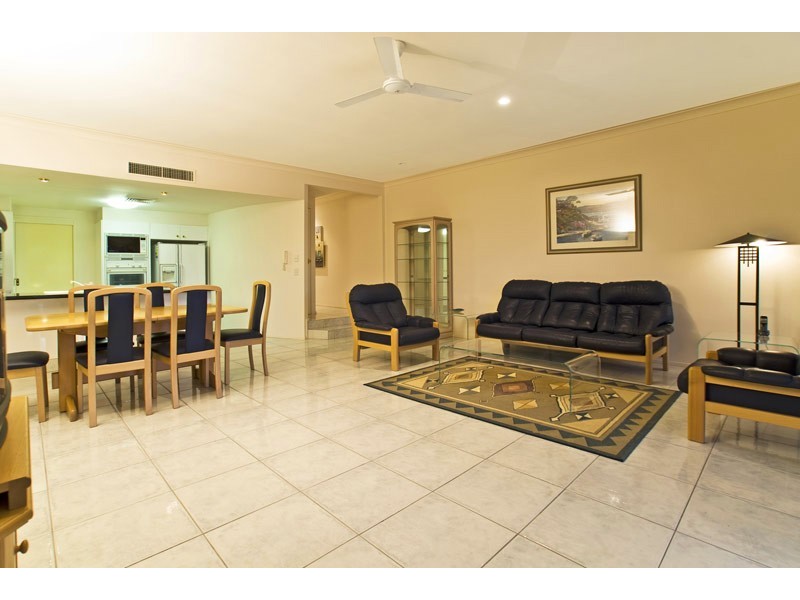 22-3 Lee Road, Runaway Bay QLD 4216