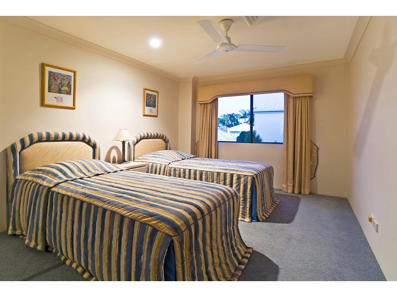 22-3 Lee Road, Runaway Bay QLD 4216