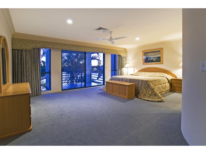 22-3 Lee Road, Runaway Bay QLD 4216