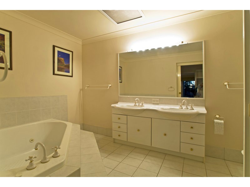 22-3 Lee Road, Runaway Bay QLD 4216