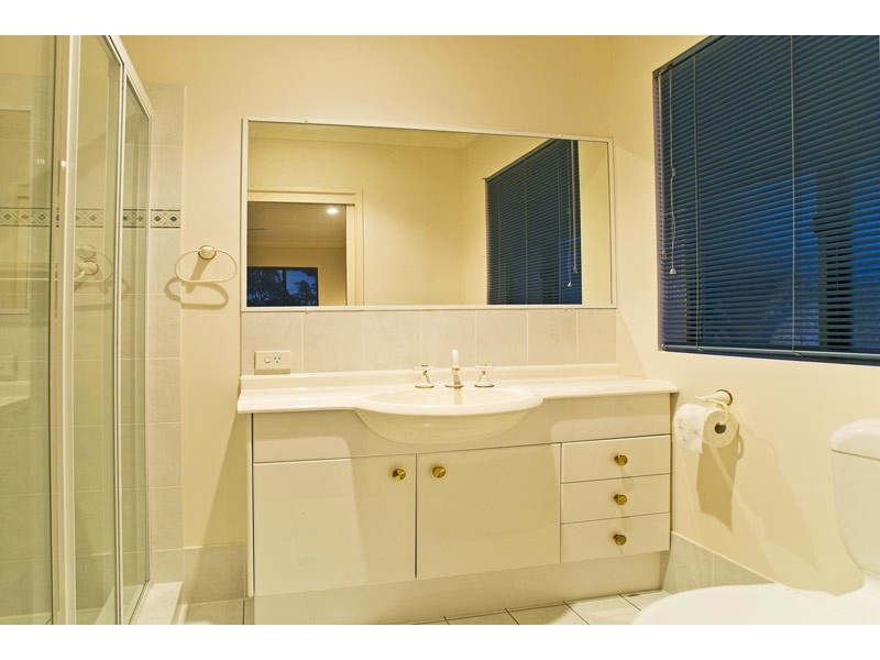 22-3 Lee Road, Runaway Bay QLD 4216