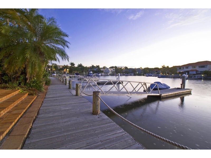 22-3 Lee Road, Runaway Bay QLD 4216