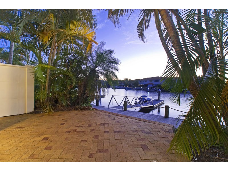 22-3 Lee Road, Runaway Bay QLD 4216