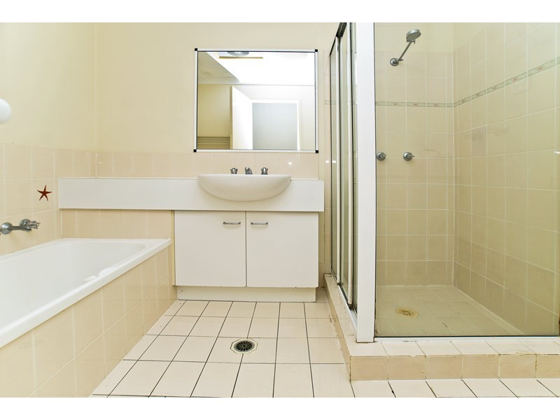 117-128 Benowa Road, Southport QLD 4215