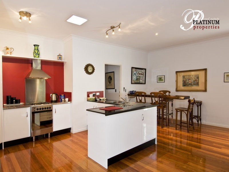 Wongawallan QLD 4210