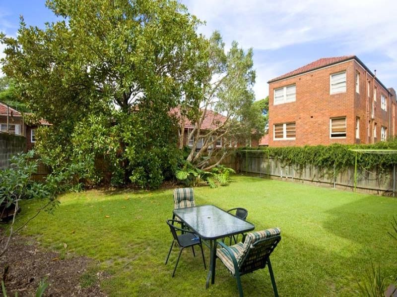 9 Ben Boyd Rd, Neutral Bay NSW 2089