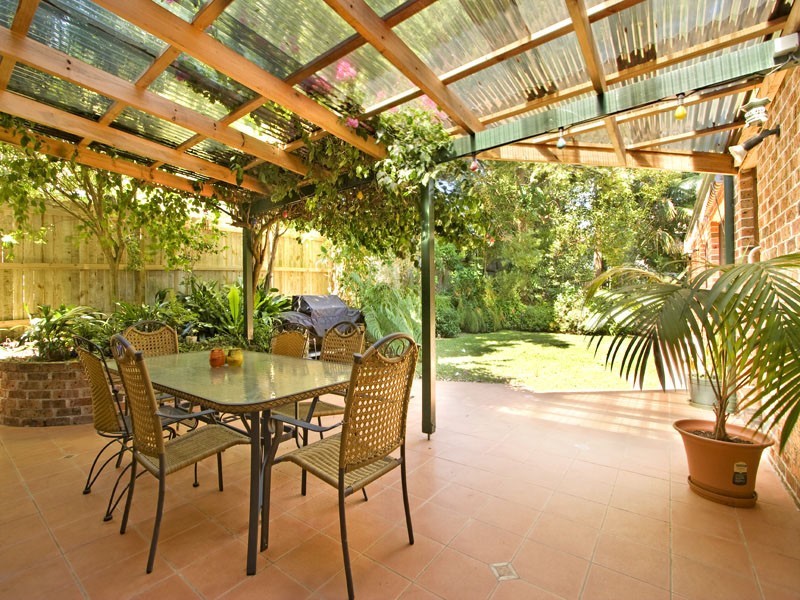 11 Northcliffe Avenue, Narraweena NSW 2099