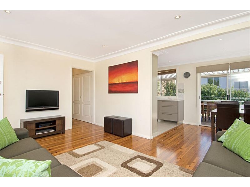 13 Chester Place, Narraweena NSW 2099