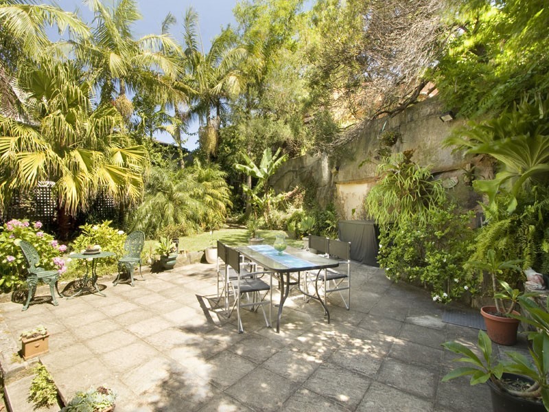 17 Oxford Falls Road, Beacon Hill NSW 2100