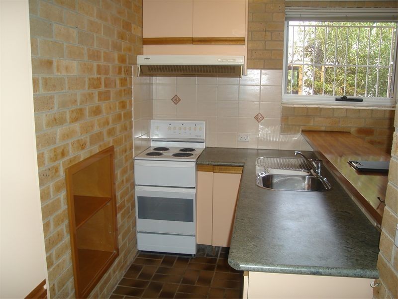 2/20a Tango Avenue, Curl Curl NSW 2096