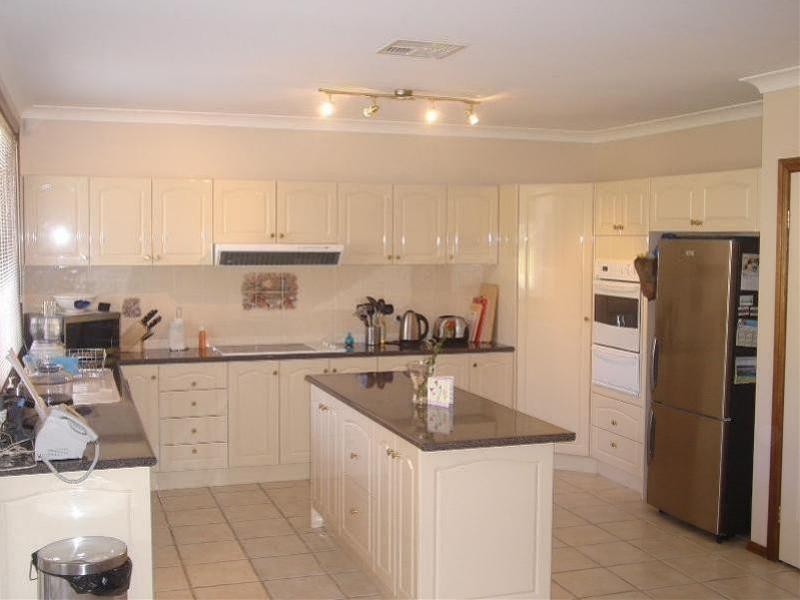 4 Lyndhurst Way, Belrose NSW 2085