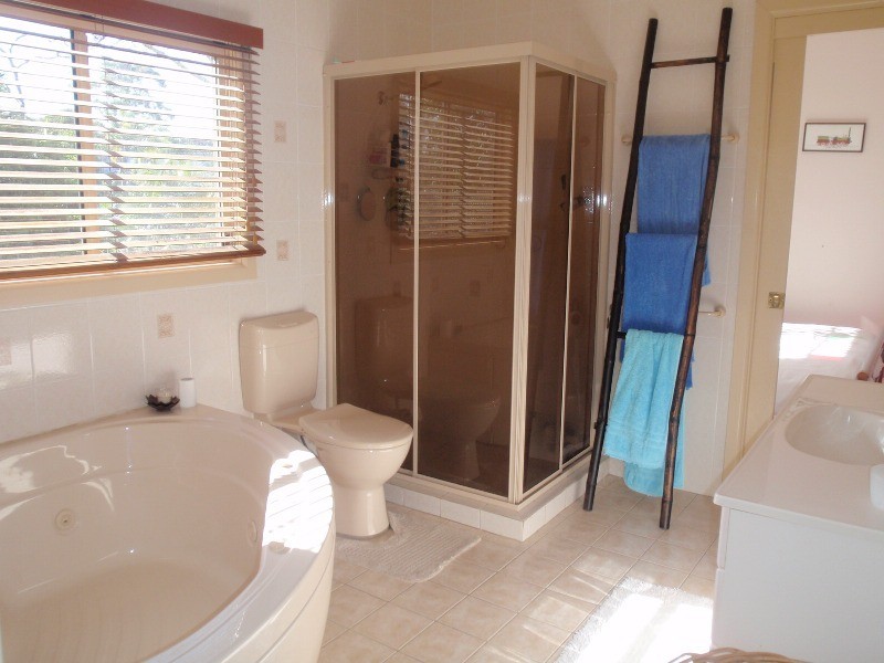 12 Blackbutts Road, Frenchs Forest NSW 2086