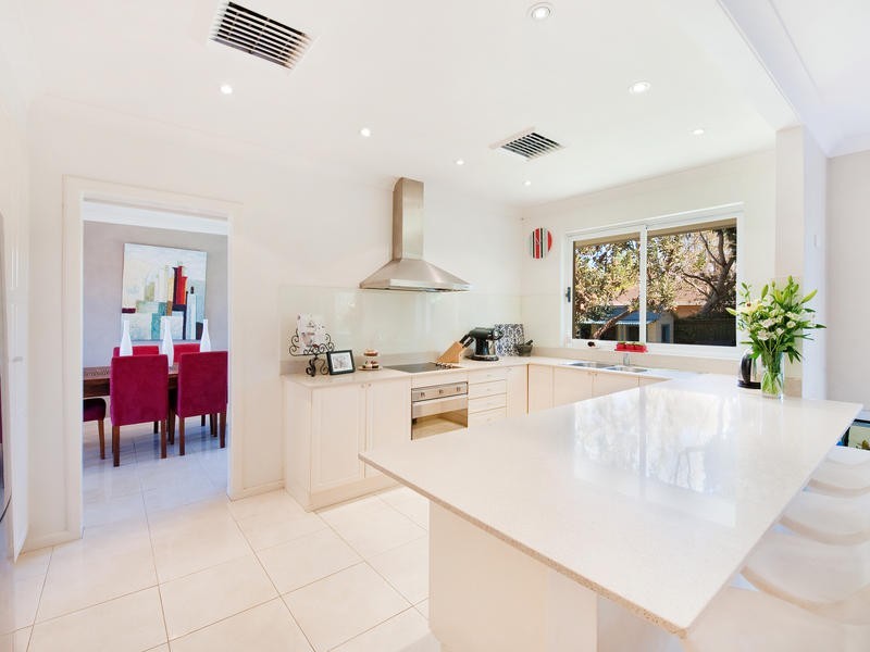 15 Dundilla Road, Frenchs Forest NSW 2086