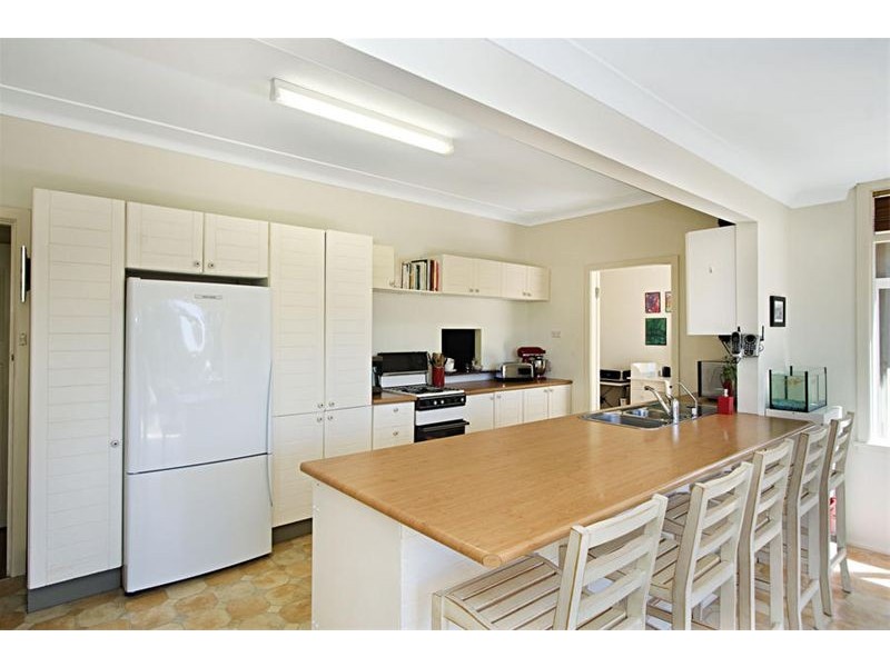 22 Dundilla Road, Frenchs Forest NSW 2086