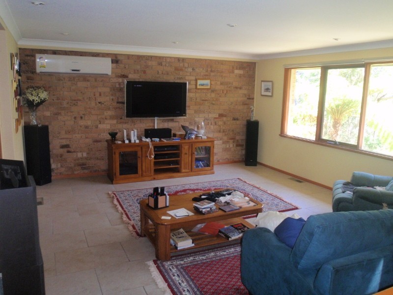 8 Ambrym Avenue, Frenchs Forest NSW 2086