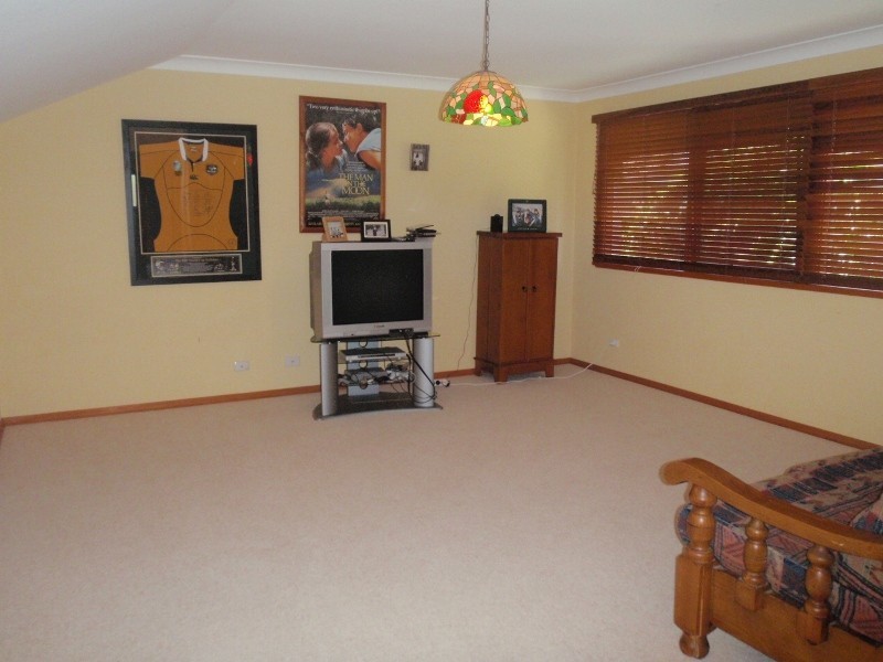 8 Ambrym Avenue, Frenchs Forest NSW 2086