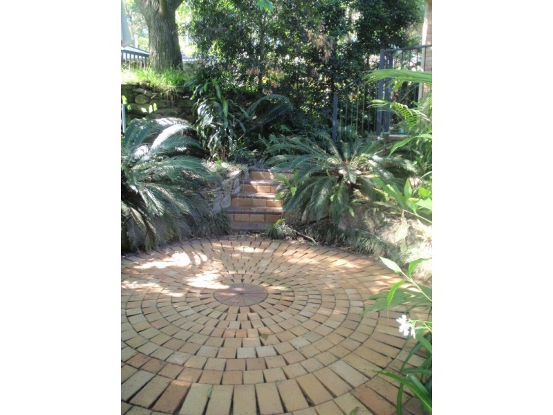 8 Ambrym Avenue, Frenchs Forest NSW 2086