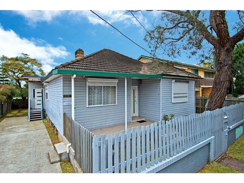 235 Warringah Road, Beacon Hill NSW 2100
