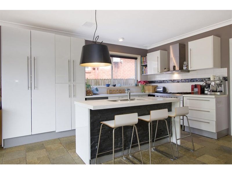 27 Courtley Road, Beacon Hill NSW 2100