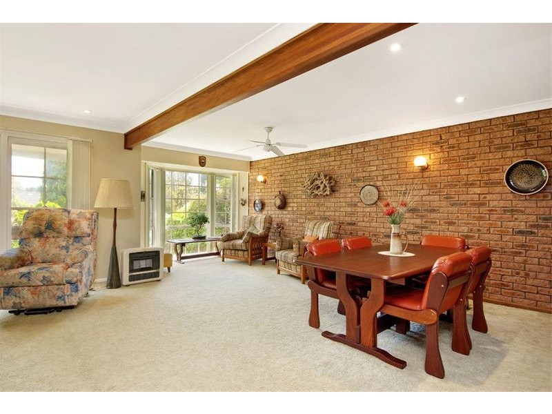 8 Brooker Avenue, Beacon Hill NSW 2100