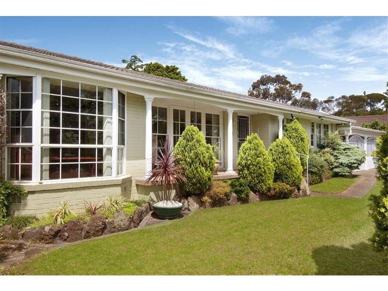 8 Brooker Avenue, Beacon Hill NSW 2100