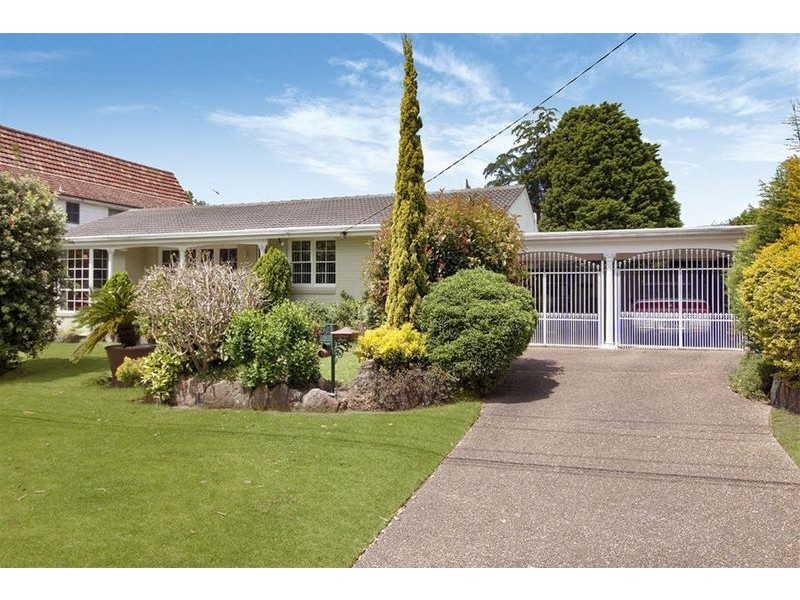 8 Brooker Avenue, Beacon Hill NSW 2100