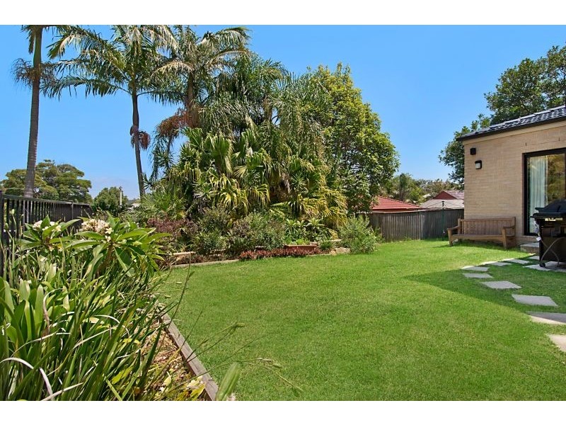 7 Eerawy Road, Allambie Heights NSW 2100