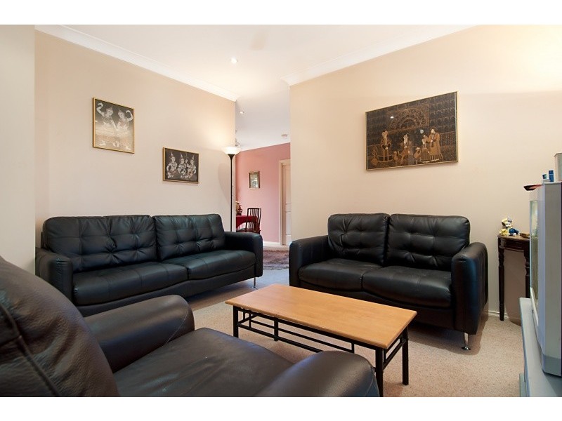 1a Harmston Ave, Frenchs Forest NSW 2086