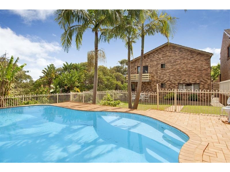 13 Northcliffe Avenue, Narraweena NSW 2099