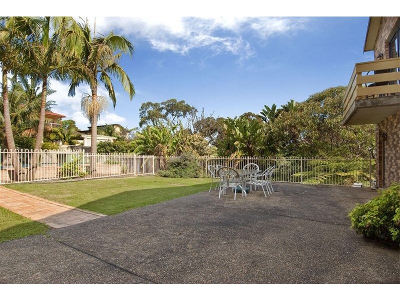 13 Northcliffe Avenue, Narraweena NSW 2099