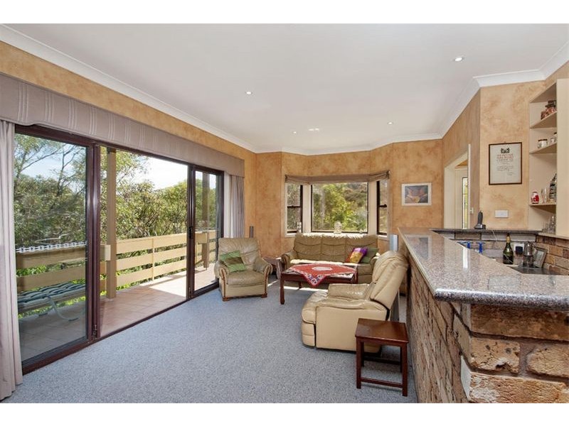 13 Northcliffe Avenue, Narraweena NSW 2099